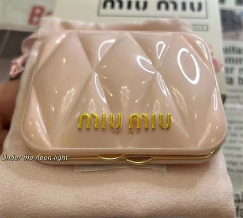 miu miu mirror pink